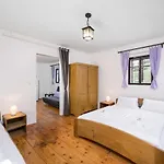 Jizerske Hory, Apartmany, Zahrada, Parkovani Zdarma Vendégház Lázně Libverda
