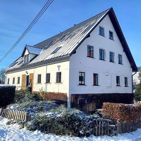 招待所 Penzion Pod Sudem - Stylove Apartmany V Laznich Libverda 3*