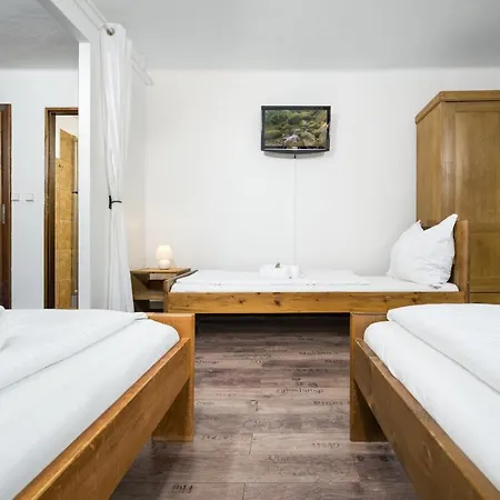 Penzion Pod Sudem - Stylove Apartmany V Laznich Libverda 招待所