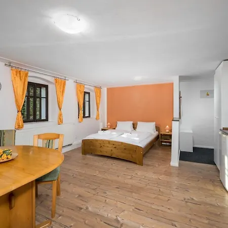 Penzion Pod Sudem - Stylove Apartmany V Laznich Libverda 招待所