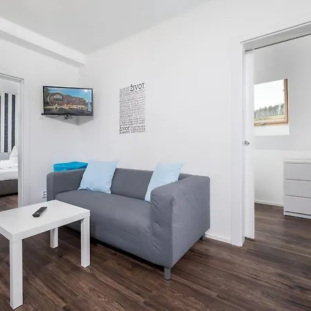 Jizerské hory, apartmány, zahrada, Penzion Pod Sudem 3*