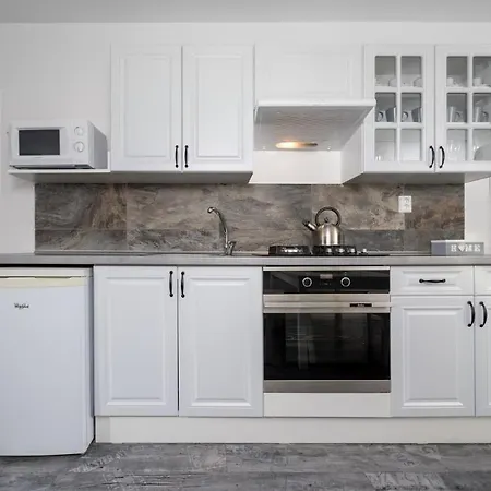 Jizerské hory, apartmány, zahrada, Penzion Pod Sudem 3*